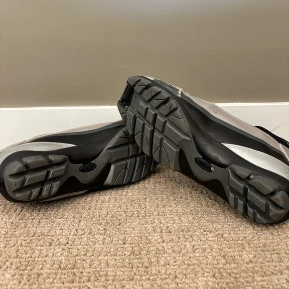Fischer XC Touring Ski Boots - Black and Silver - size 44 - Picture 8 of 10